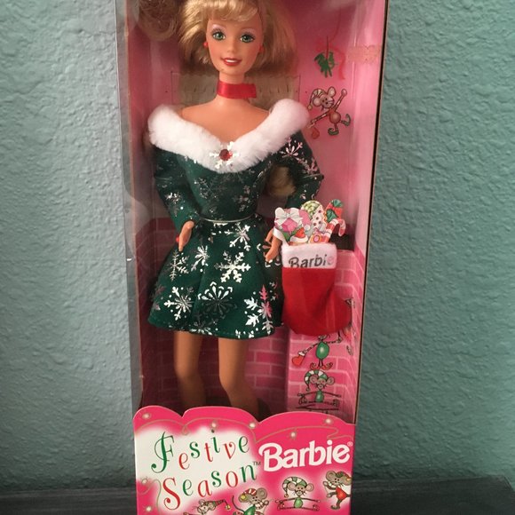 Festive Season Barbie 1997- Special Edition - Picture 1 of 4